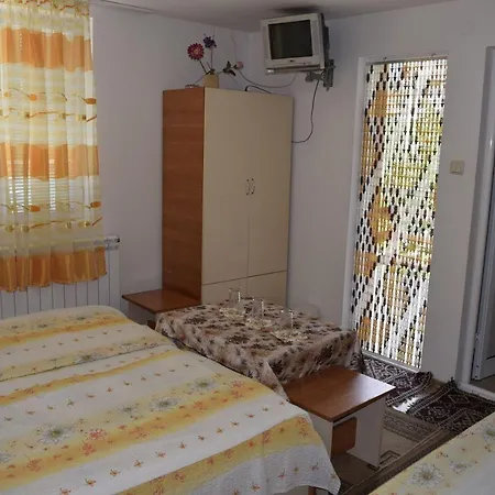 за гости 