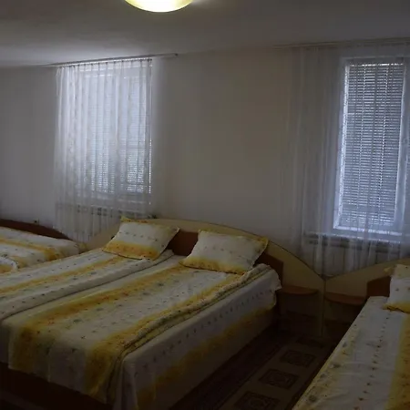 за гости 